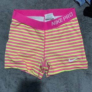 Nike pro